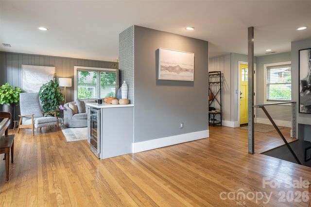 305 Lakewood Drive, Asheville, NC 28803
