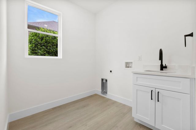 421 Ambiance Court, Spartanburg, SC 29301