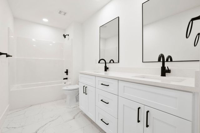 421 Ambiance Court, Spartanburg, SC 29301