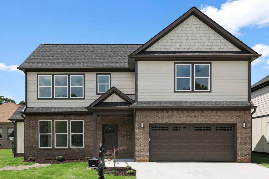 421 Ambiance Court, Spartanburg, SC 29301