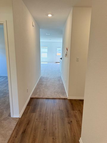 212 The Good WAY, Jarrell, TX 76537