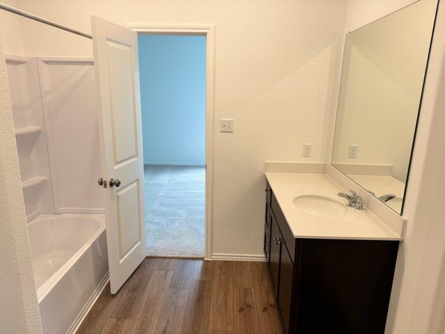 212 The Good WAY, Jarrell, TX 76537