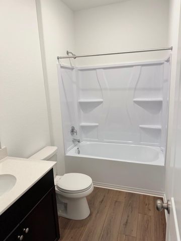 212 The Good WAY, Jarrell, TX 76537