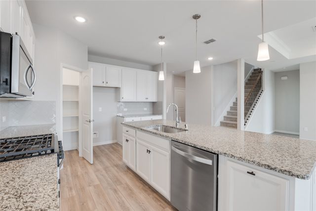 215 Hadley Lane, Fate, TX 75087