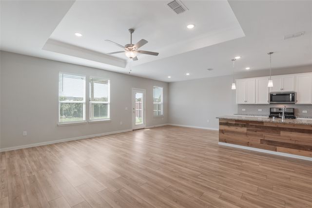 215 Hadley Lane, Fate, TX 75087