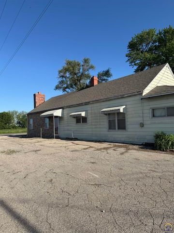 7530 NW US 24 HWY, Topeka, KS 66618