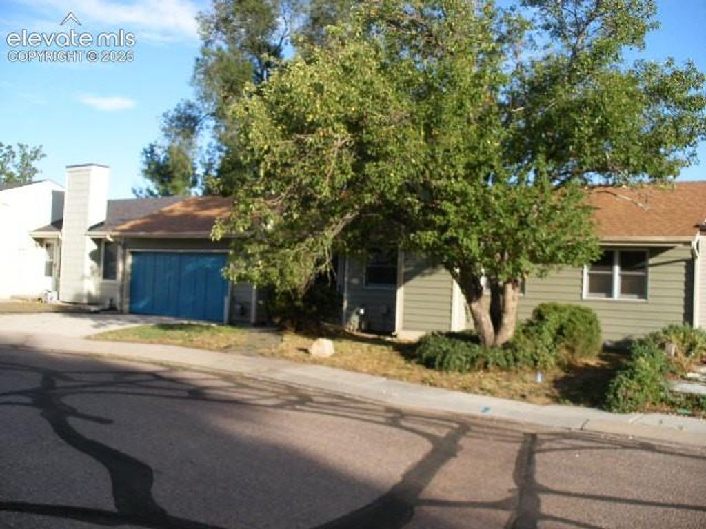 889 San Antonio Place, Colorado Springs, CO 80906 — photo 2