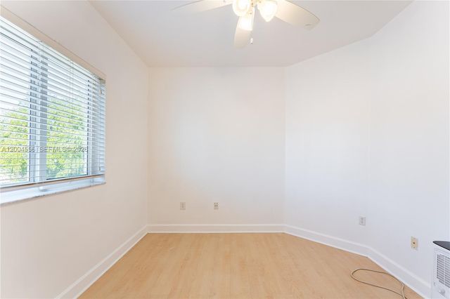 5869 NW 108th Pl, Doral, FL 33178