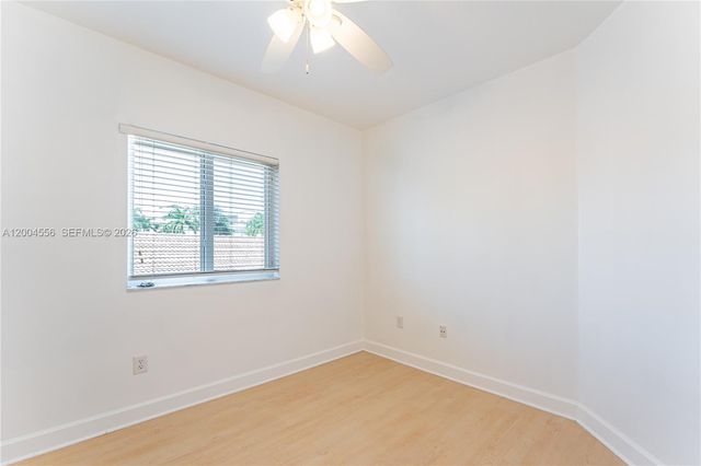 5869 NW 108th Pl, Doral, FL 33178