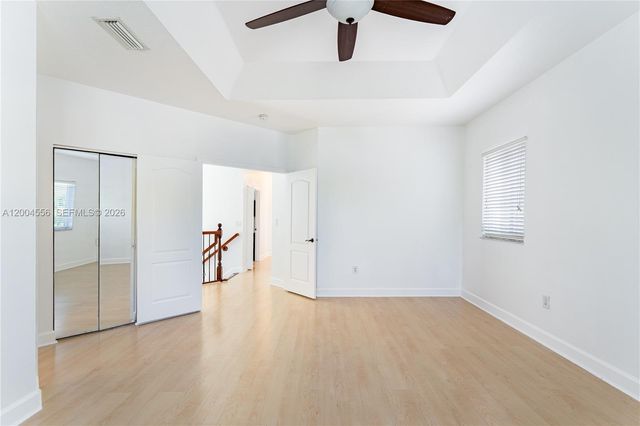 5869 NW 108th Pl, Doral, FL 33178