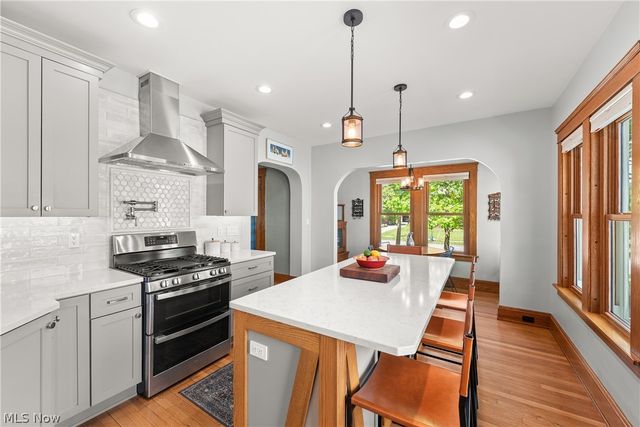 1503 Waterbury Road, Lakewood, OH 44107