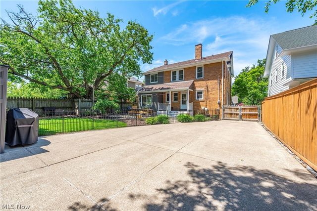1503 Waterbury Road, Lakewood, OH 44107