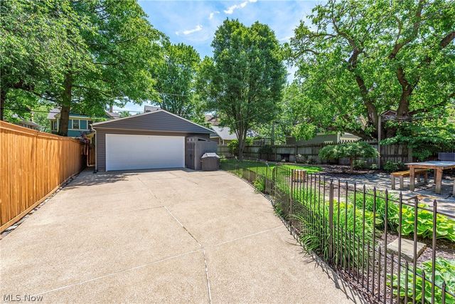 1503 Waterbury Road, Lakewood, OH 44107