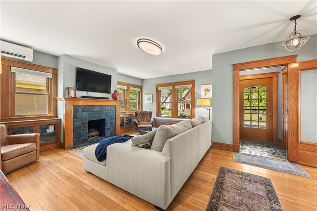 1503 Waterbury Road, Lakewood, OH 44107