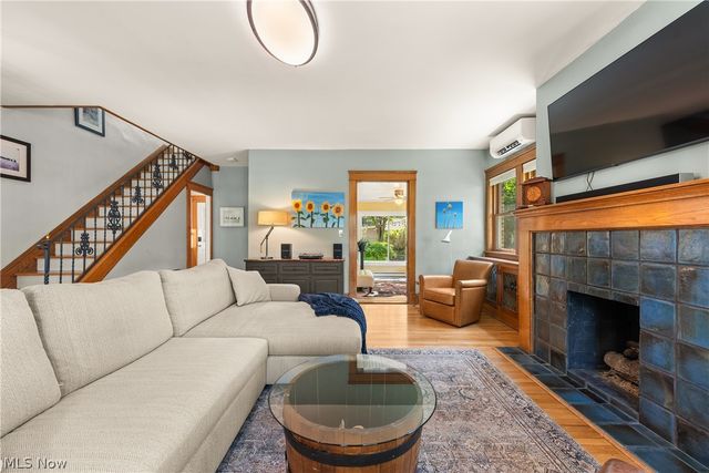 1503 Waterbury Road, Lakewood, OH 44107