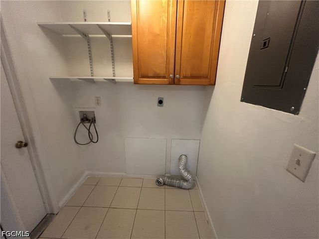 1228 SE 24th AVE B -right side, Cape Coral, FL 33990