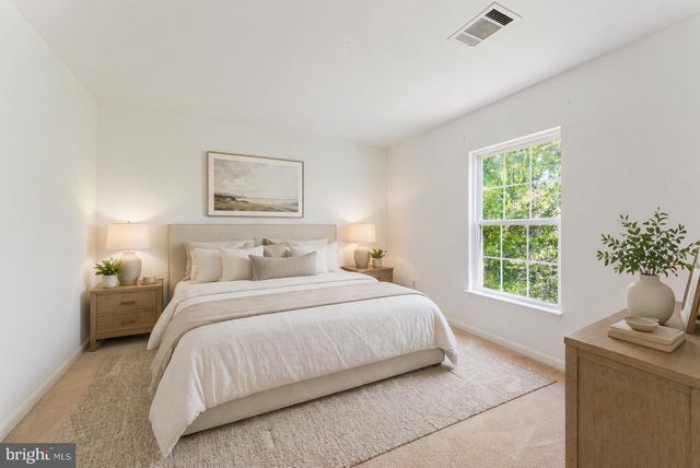 9717 GRANARY PL, Bristow, VA 20136