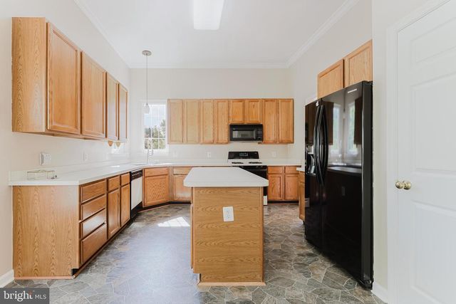 9717 GRANARY PL, Bristow, VA 20136