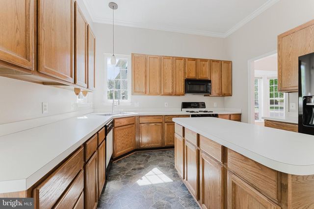 9717 GRANARY PL, Bristow, VA 20136