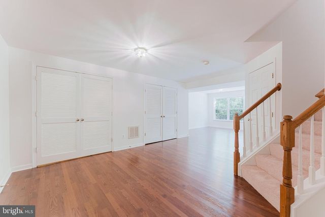 9717 GRANARY PL, Bristow, VA 20136
