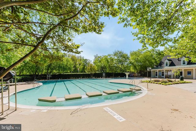 9717 GRANARY PL, Bristow, VA 20136