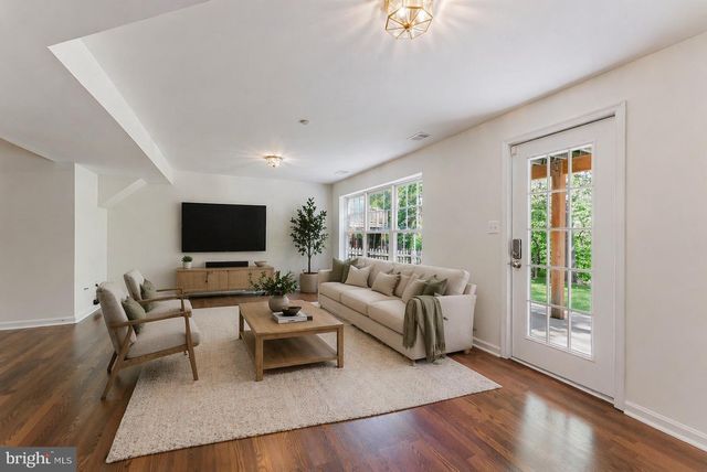 9717 GRANARY PL, Bristow, VA 20136