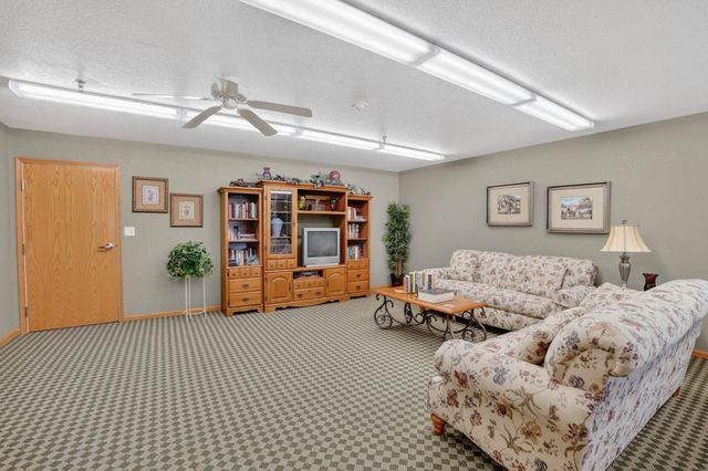 4305 Autumn Ridge Rd Unit 204, Cedar Falls, IA 50613