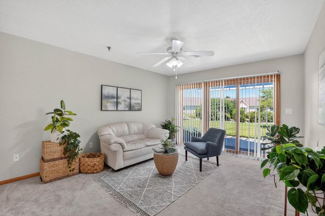 4305 Autumn Ridge Rd Unit 204, Cedar Falls, IA 50613