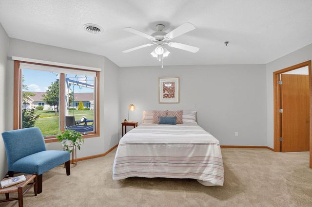 4305 Autumn Ridge Rd Unit 204, Cedar Falls, IA 50613