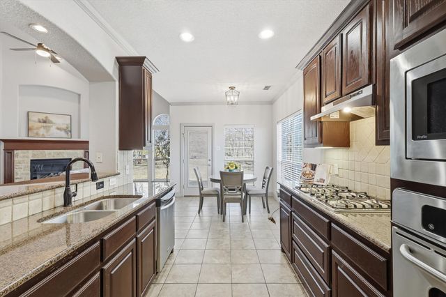 4927 Fm 878, Waxahachie, TX 75165