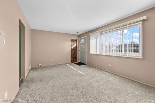 33329 Cheryl Street, Clinton Charter Township, MI 48035