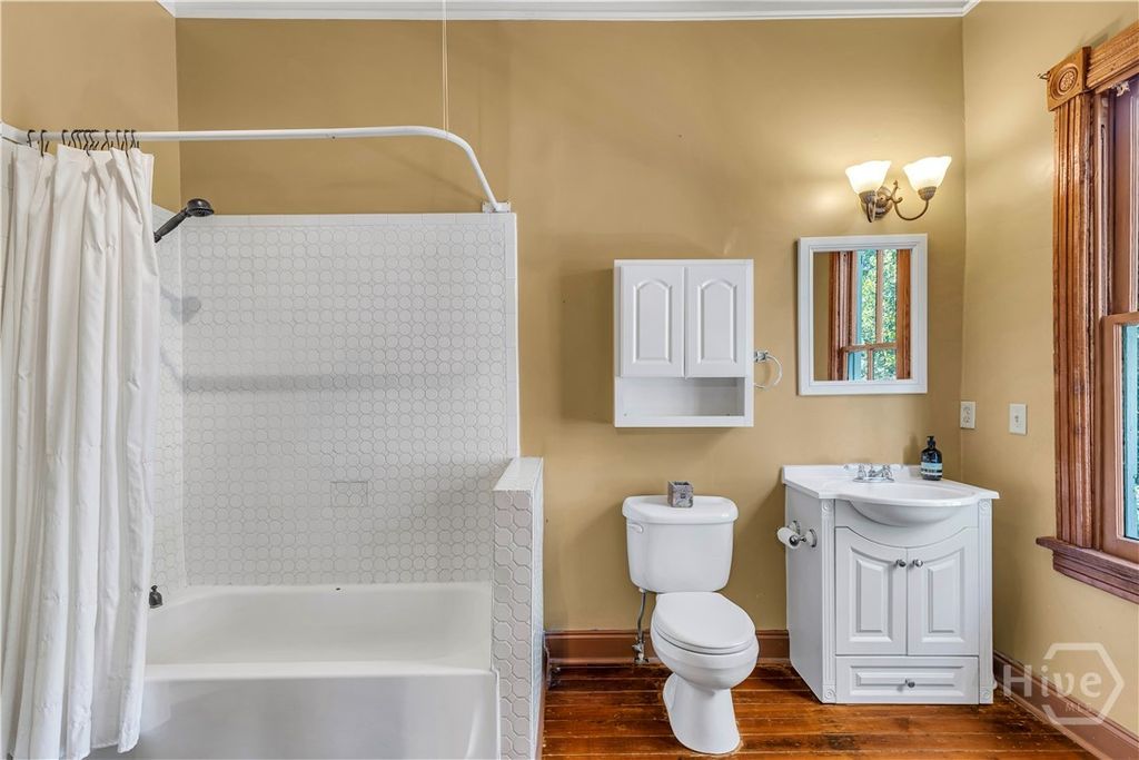 Image 28 of property listing at 213 W Duffy Street, Savannah, GA 31401