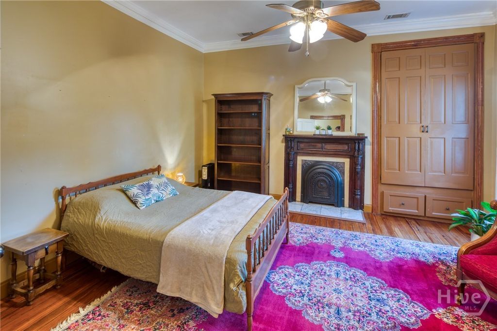 Image 31 of property listing at 213 W Duffy Street, Savannah, GA 31401