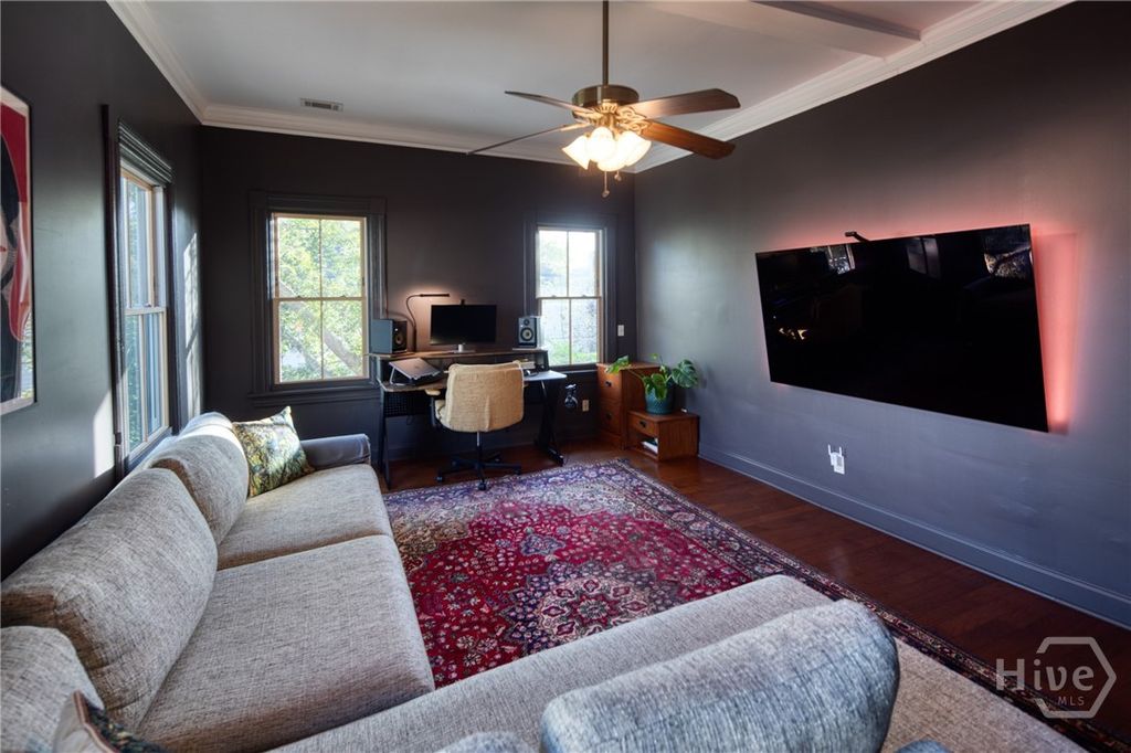 Image 33 of property listing at 213 W Duffy Street, Savannah, GA 31401