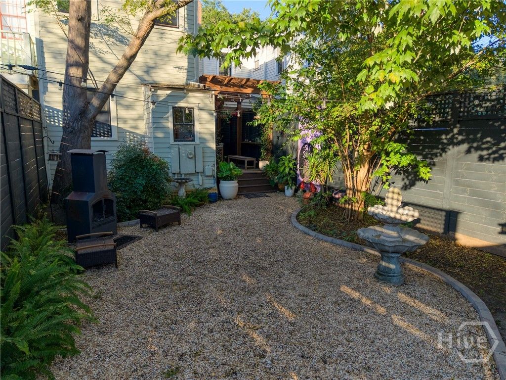 Image 39 of property listing at 213 W Duffy Street, Savannah, GA 31401