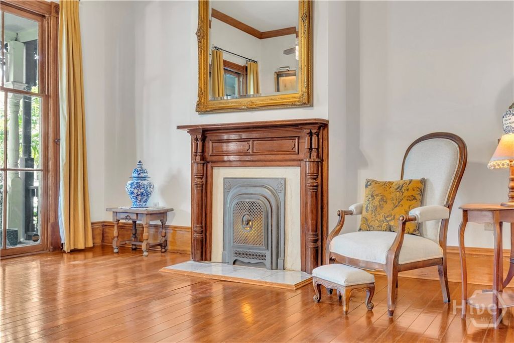 Image 8 of property listing at 213 W Duffy Street, Savannah, GA 31401