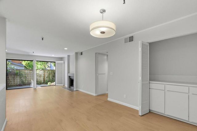 49 Showers Drive E151, Mountain View, CA 94040