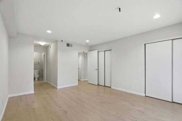 49 Showers Drive E151, Mountain View, CA 94040