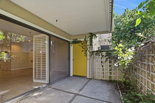 49 Showers Drive E151, Mountain View, CA 94040