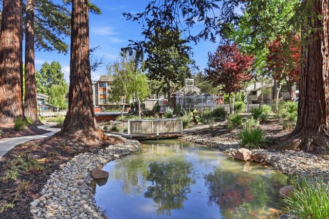 49 Showers Drive E151, Mountain View, CA 94040