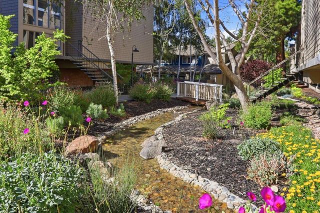 49 Showers Drive E151, Mountain View, CA 94040