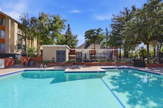 49 Showers Drive E151, Mountain View, CA 94040