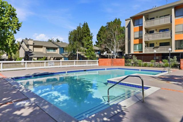 49 Showers Drive E151, Mountain View, CA 94040