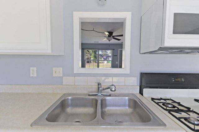 6204 E ROBIN LN, Columbia, MO 65202