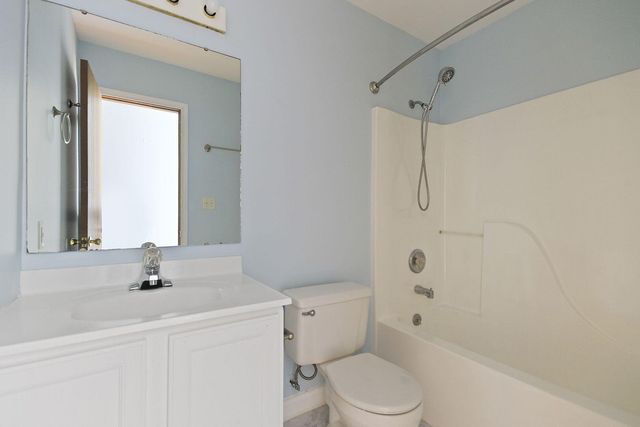 6204 E ROBIN LN, Columbia, MO 65202