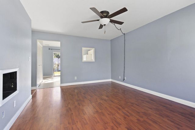 6204 E ROBIN LN, Columbia, MO 65202