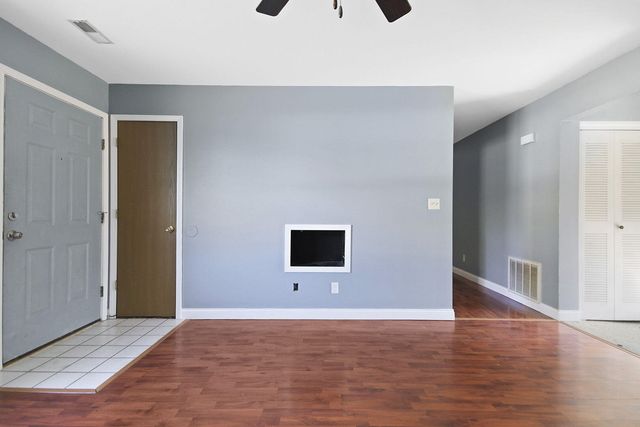 6204 E ROBIN LN, Columbia, MO 65202