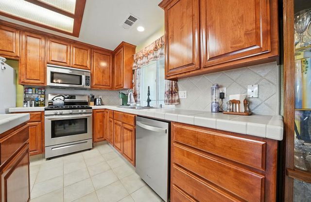 5825 Rippon Rd., Valley Springs, CA 95252