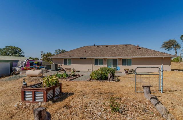 5825 Rippon Rd., Valley Springs, CA 95252