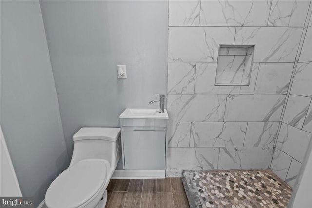 121 S ALDEN ST, Philadelphia, PA 19139